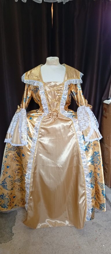 Robe marquise dorée