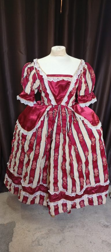 Robe marquise bordeau